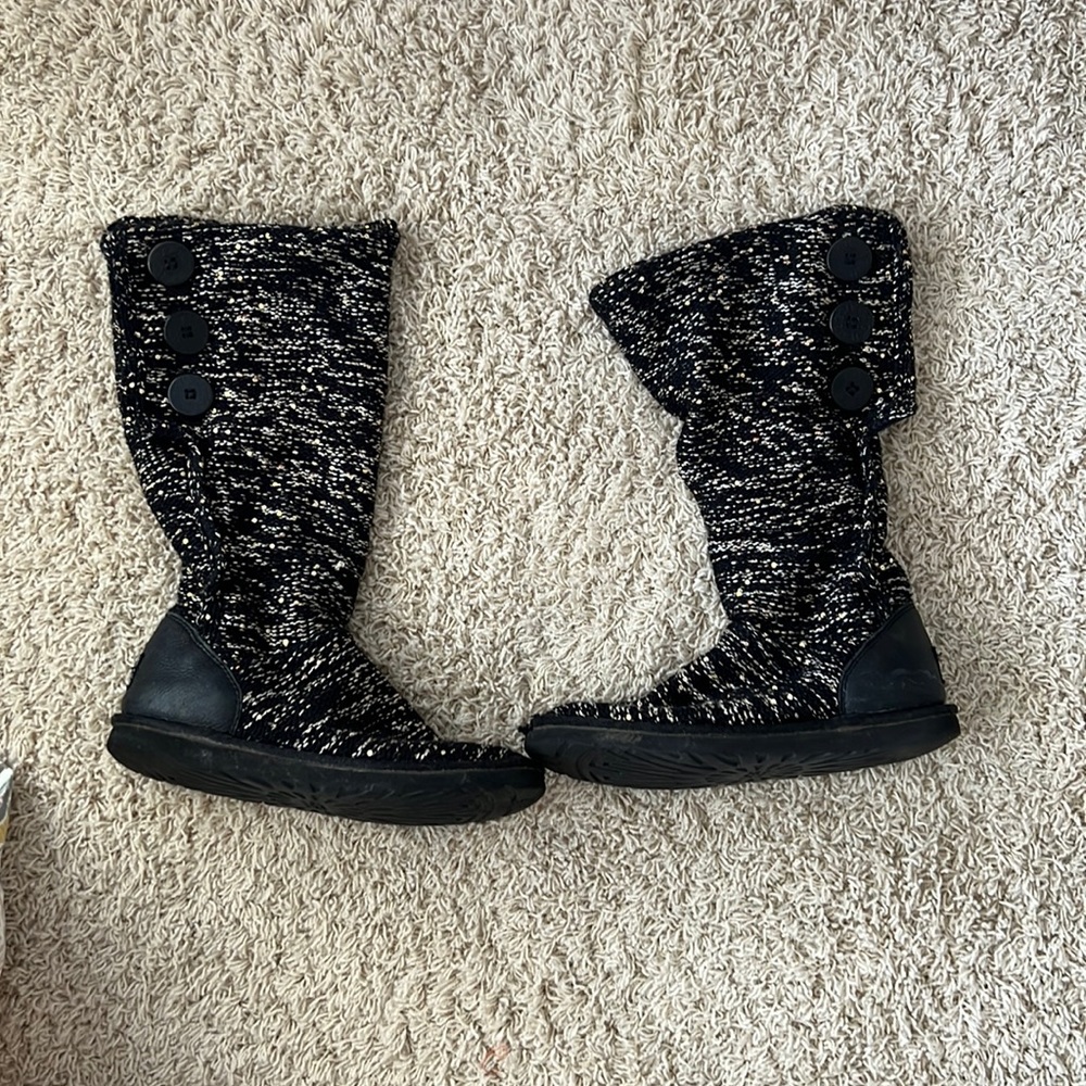 black and sequin uggs